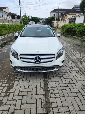 Photo - Mercedes-Benz GLA 250 2016 White
