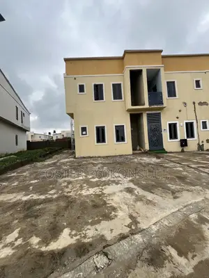 Photo - 3bdrm Duplex in Apo District for sale