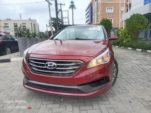 Hyundai Sonata Sport 2.0T Sedan FWD (2.0L 4cyl 6A) 2016 Red