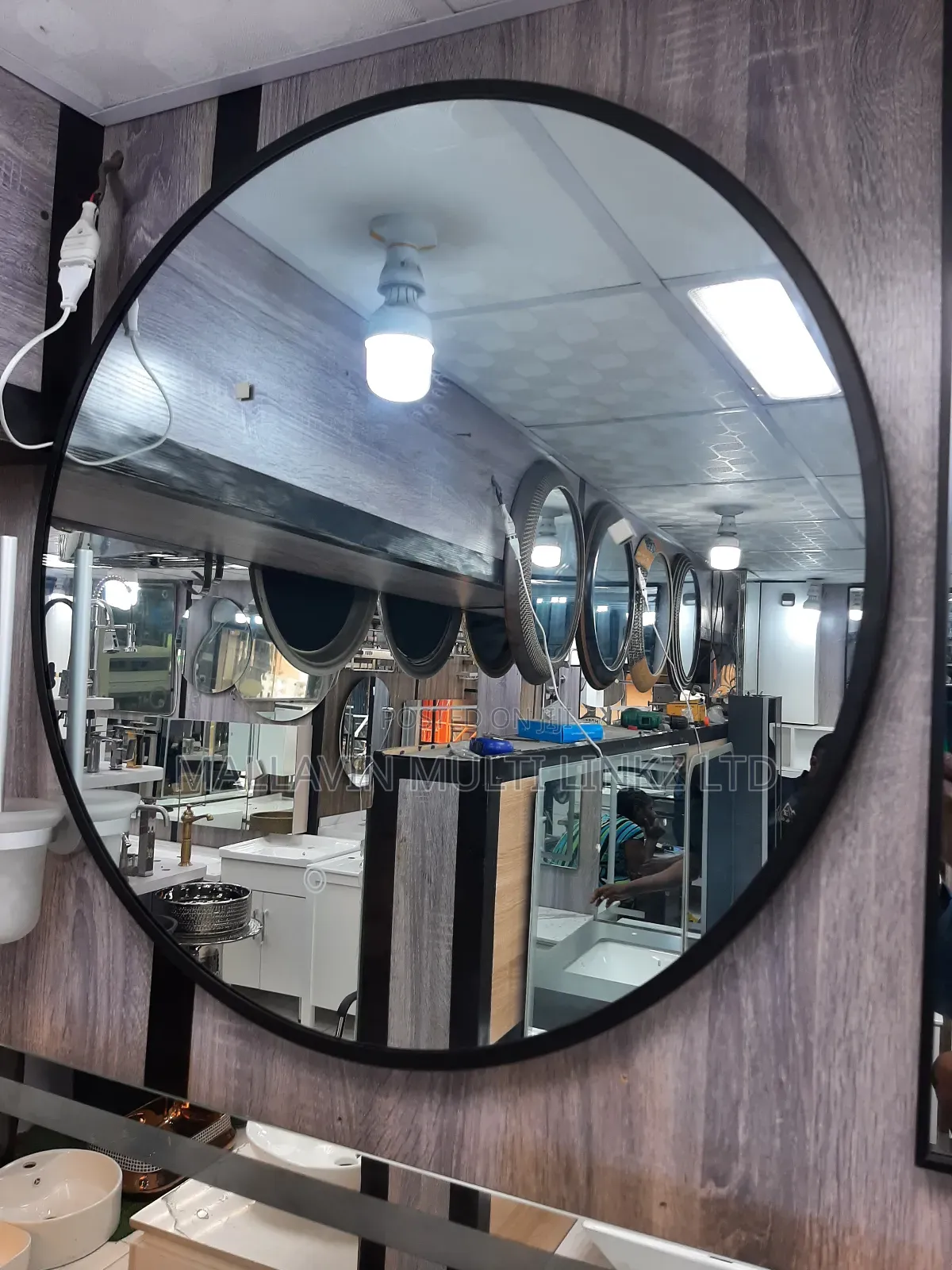 70cm Round Led Mirrors With Black Frame
