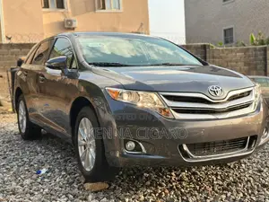 Toyota Venza LE AWD 2013 Gray