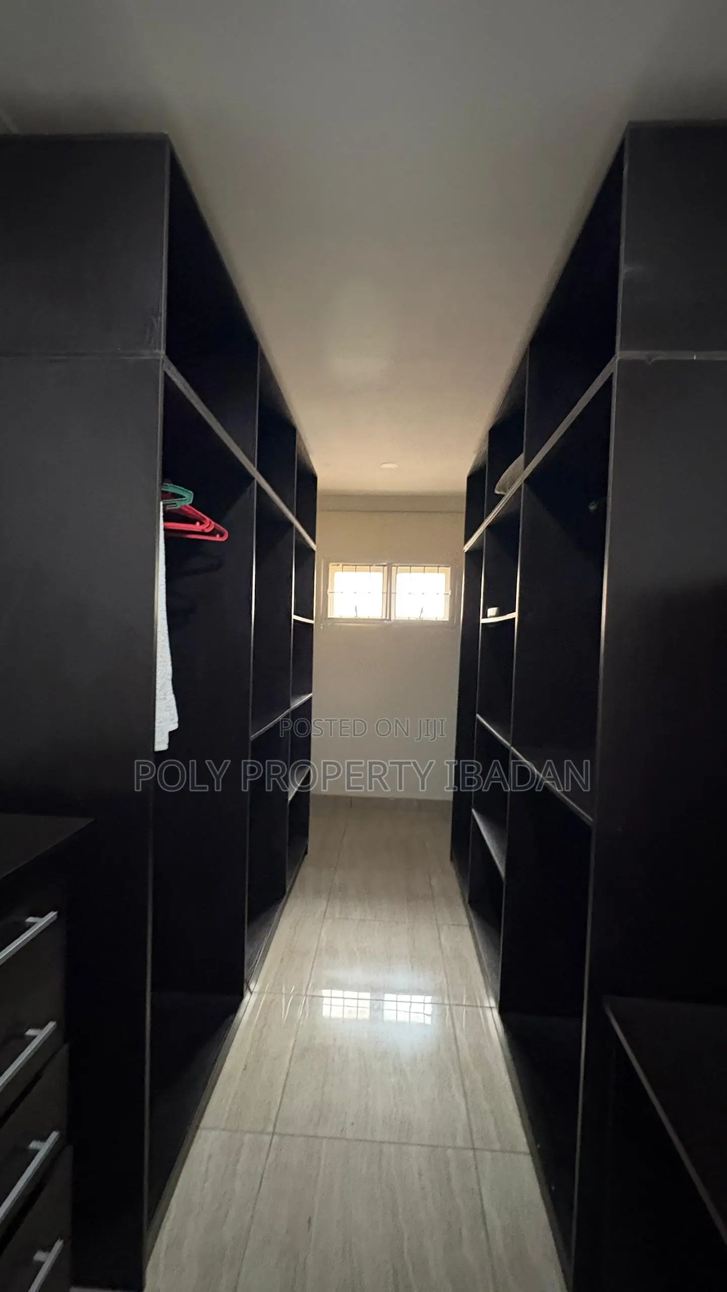 4 Bedroom Duplex Shortlet Agodi Gra