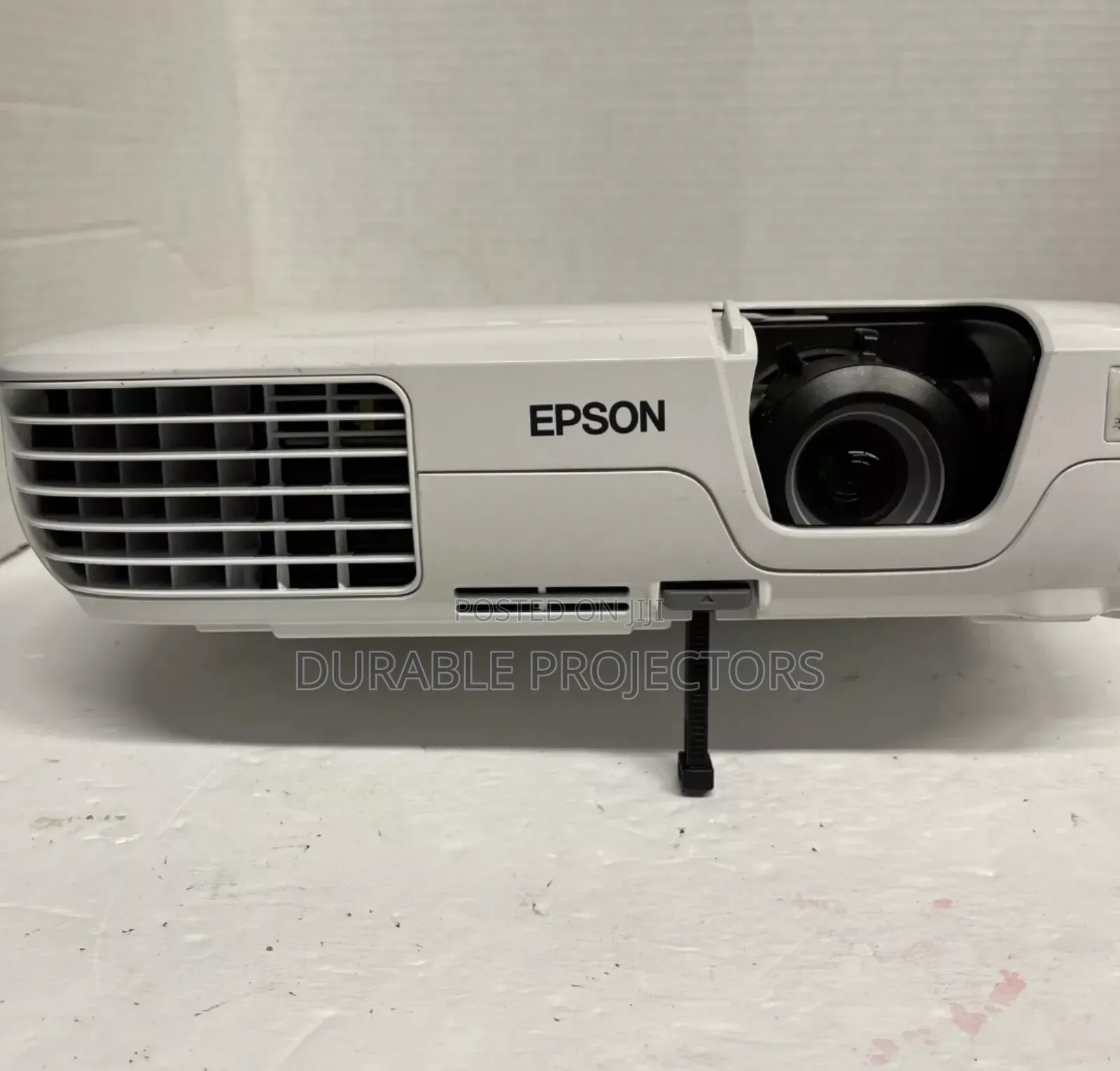 Home Cinema and Presentation Projector