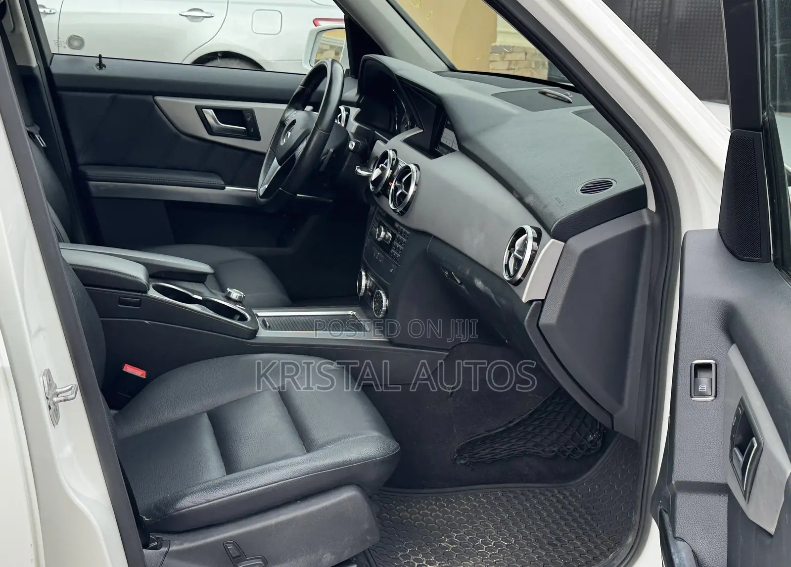 Mercedes-Benz GLK-Class 350 4MATIC 2013 White