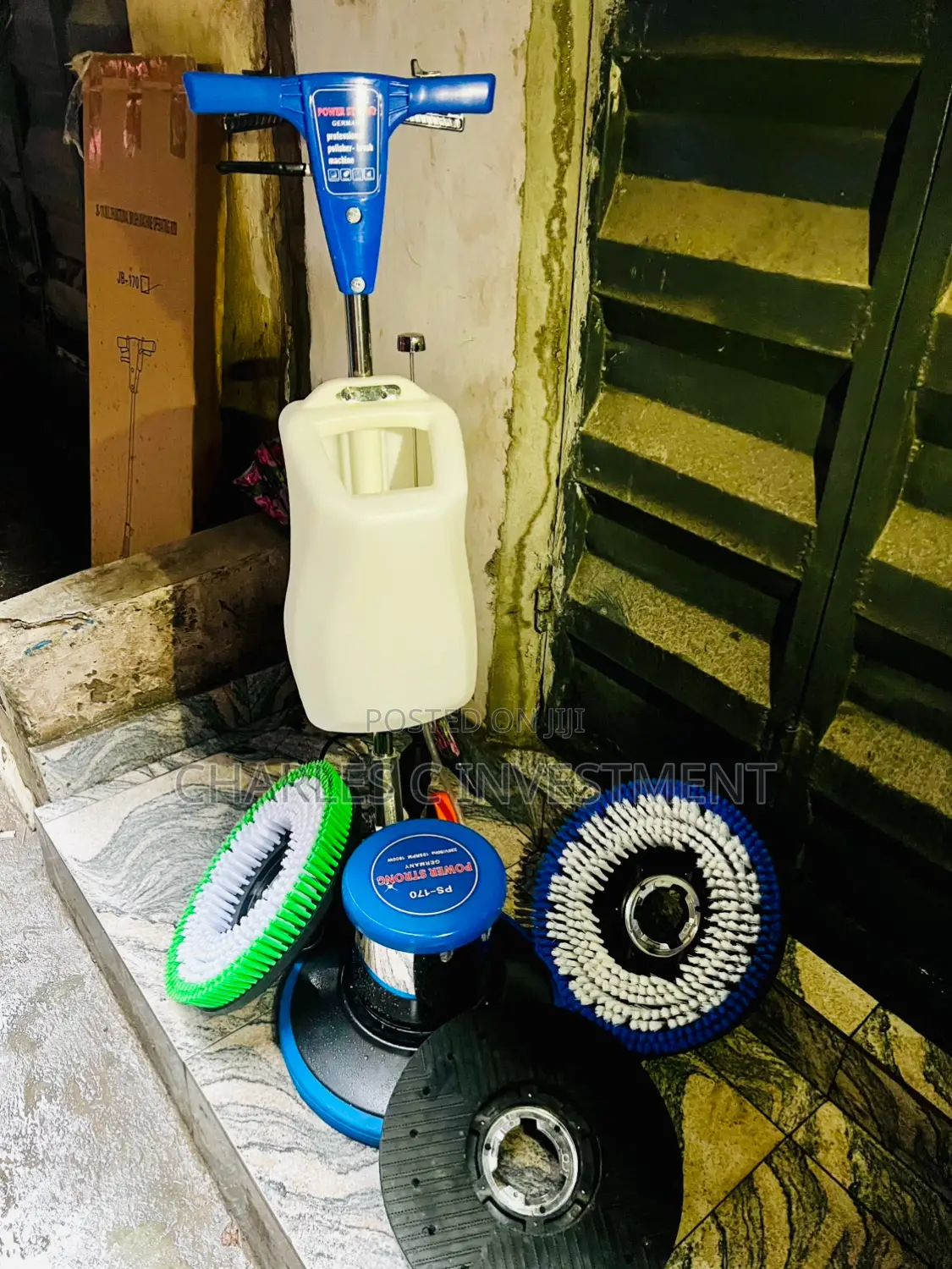 Floor Scrubber Machine
