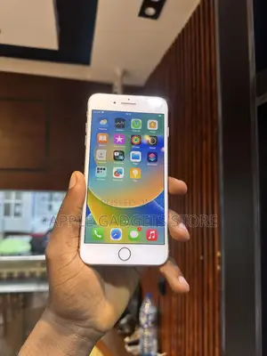 Apple iPhone 8 Plus 64 GB