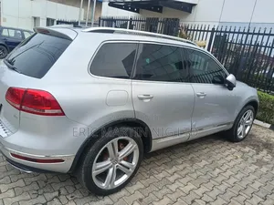 Volkswagen Touareg 2015 Silver