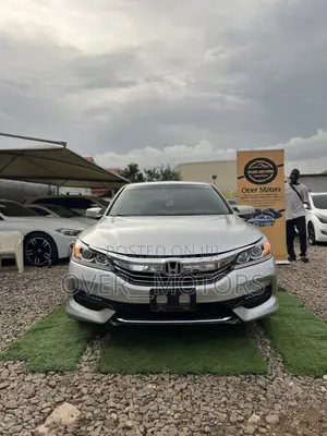 Photo - Honda Accord Sport 4dr Sedan FWD (2.4L 4cyl 2A) 2013 Silver