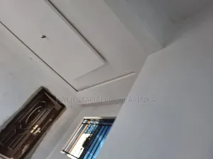2bdrm Apartment in Gemade, Alimosho for rent