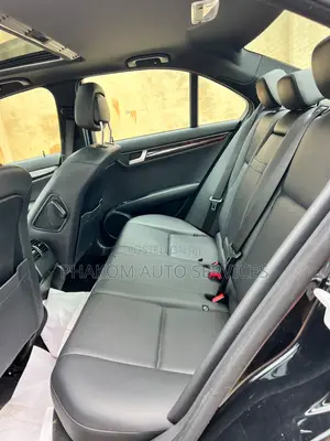 Mercedes-Benz C300 Luxury 4Matic Sedan AWD (3.5L 6cyl 7A) 2013 Black