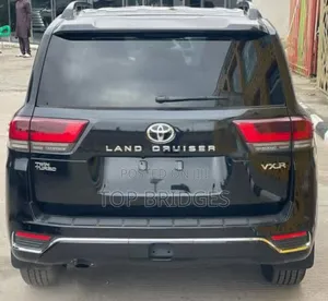 Photo - New Toyota Land Cruiser 2024 Black