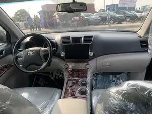 Toyota Highlander Limited 2010 Black
