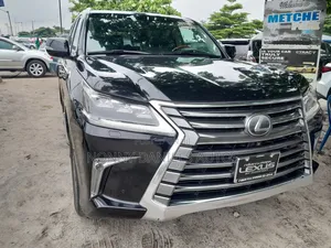 Lexus LX 570 AWD 2017 Black