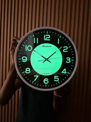 Glow in the Dark Wallclock Perfect Wall Decor