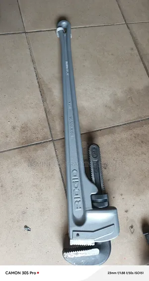 Rigid Aluminum Pipe Wrench 36"