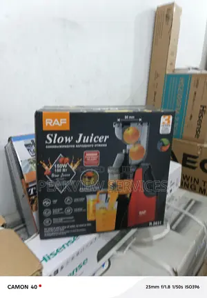 Squeeze the Day – Raf Slow Juicer R.2831