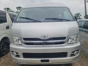 Toyota HiAce 2010 Grey