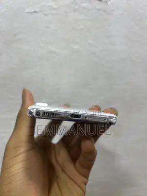 New Samsung Galaxy S21 5G 128 GB White
