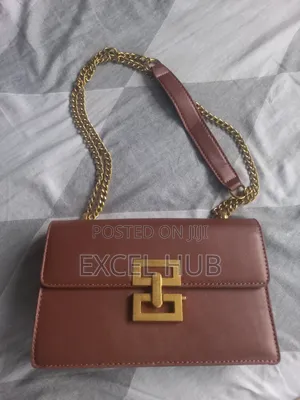 Photo - Chic Vintage Bag