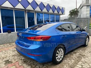 Hyundai Elantra 2018 Blue