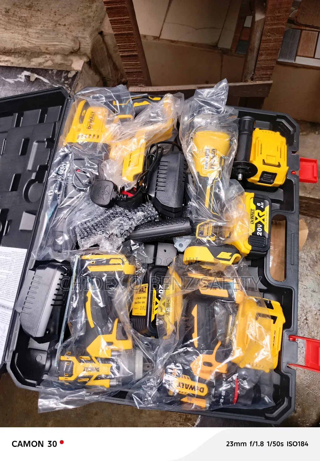 4 In 1 Dwalt Cordless Tools Set