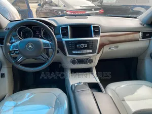 Mercedes-Benz M Class 2012 Gray