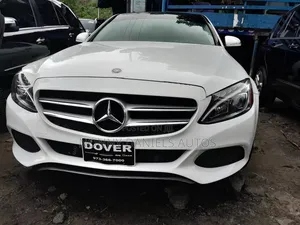 Mercedes-Benz C300 2017 White