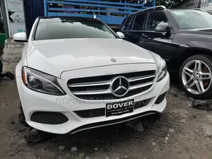 Mercedes-Benz C300 2017 White