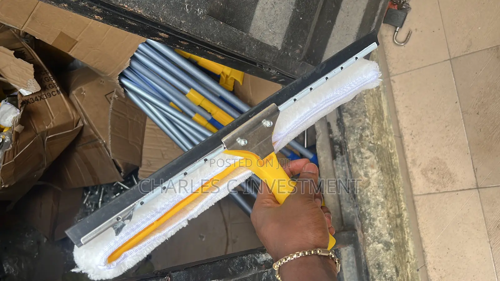 2-in-1 Glass/Window Cleaner With Telescopic Pole