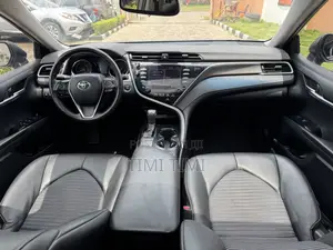 Toyota Camry XSE FWD (2.5L 4cyl 8AM) 2018 Gray