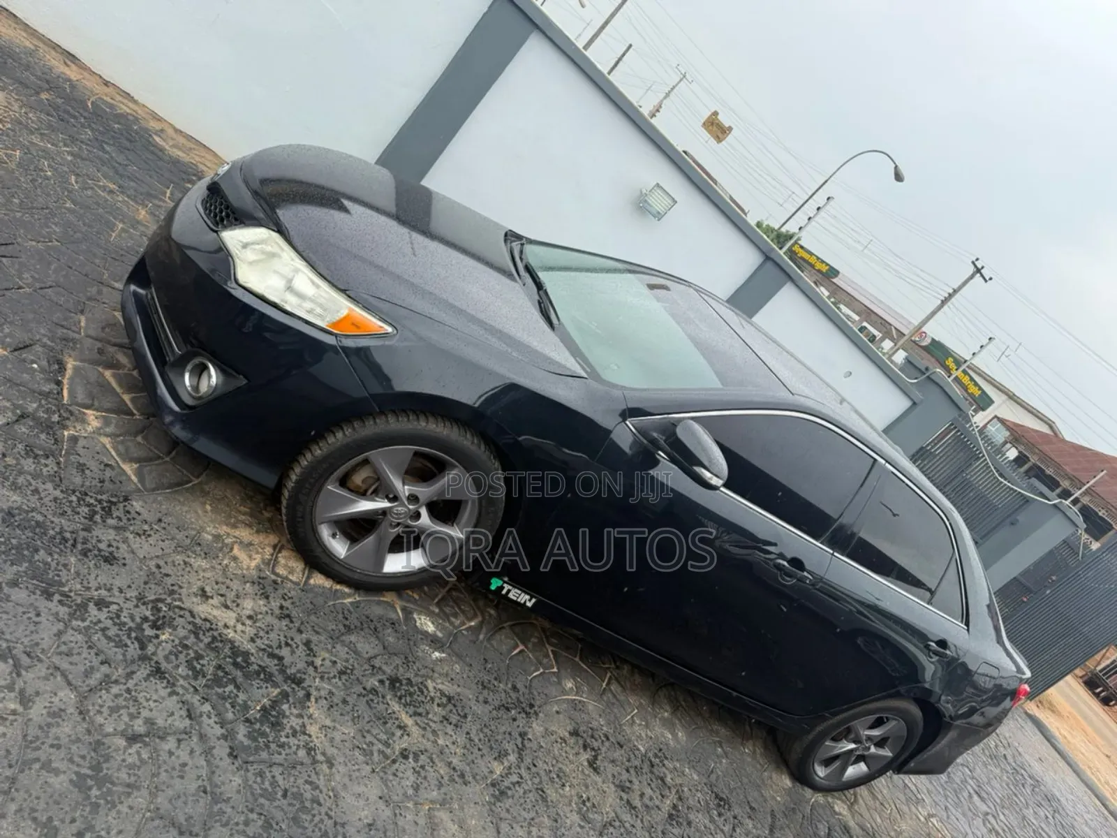 Toyota Camry SE V6 4dr Sedan (3.5L 6cyl 6A) 2013 Matt Black