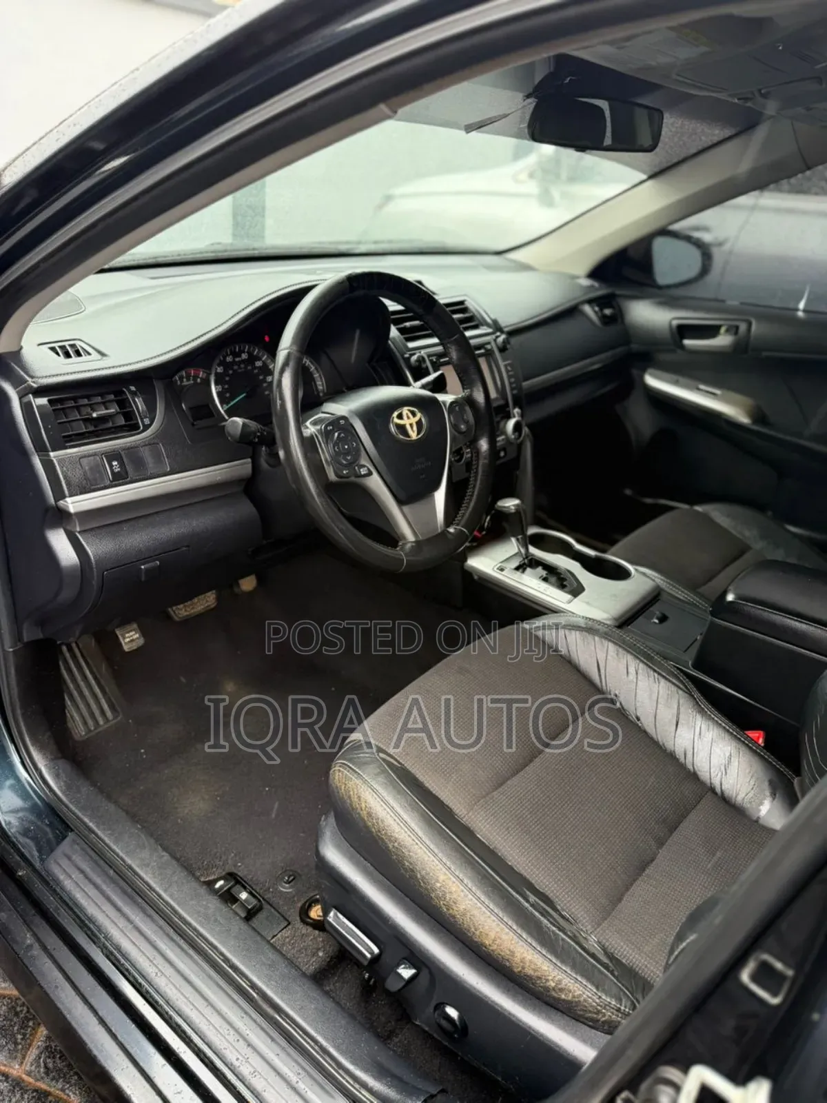 Toyota Camry SE V6 4dr Sedan (3.5L 6cyl 6A) 2013 Matt Black
