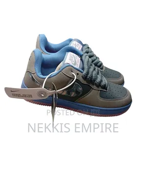 Photo - Unisex Sneakers