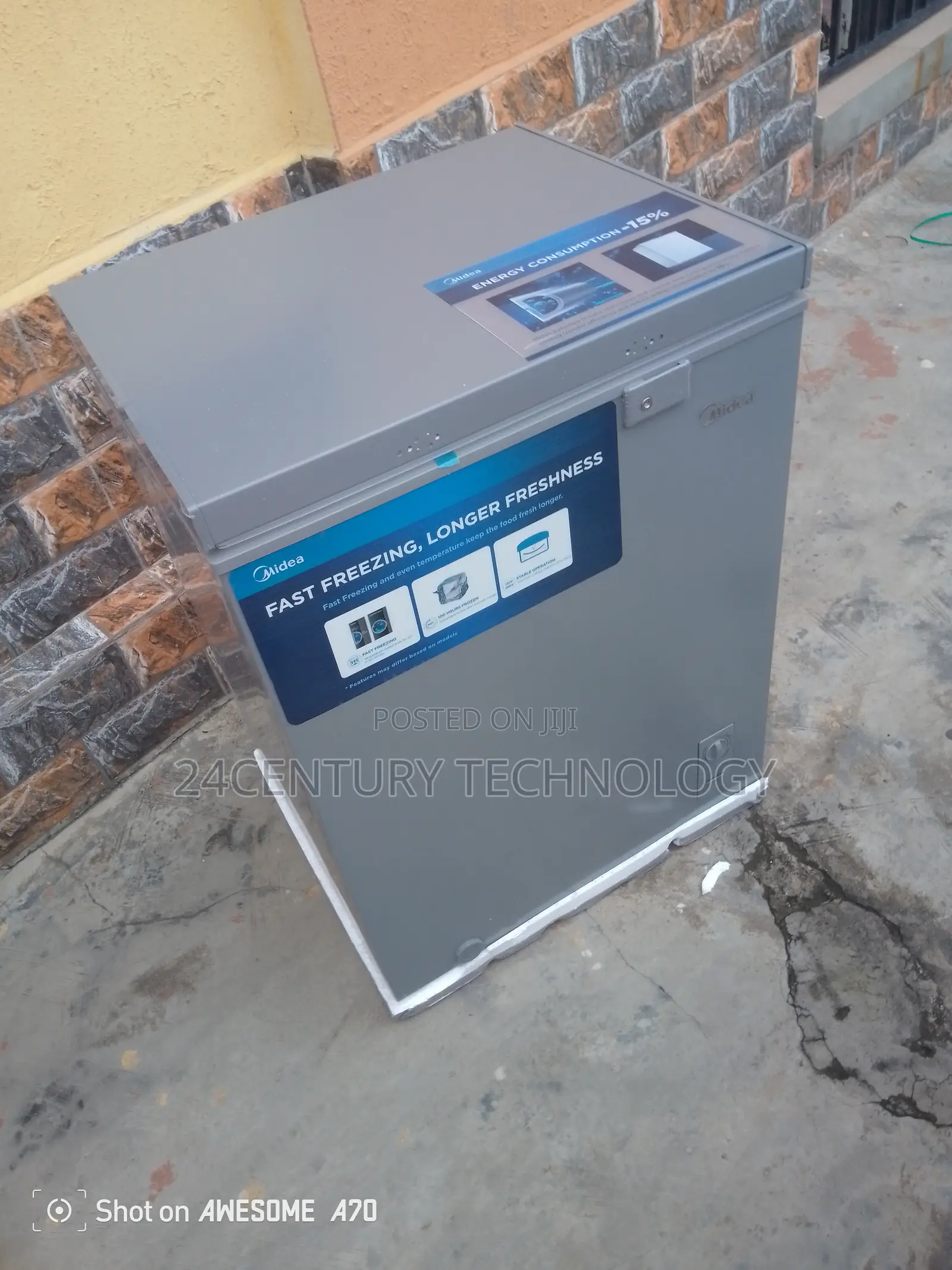 Midea 142 L Freezer W/ Adjustable Legs