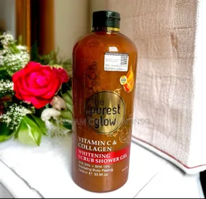 Photo - The Purest Glow Vitamin C Collagen Whitening Scrub