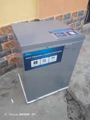 Midea 142 L Chest Freezer W/ Locking Lid