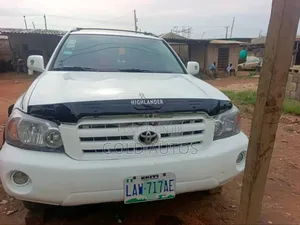 Photo - Toyota Highlander 2004 White