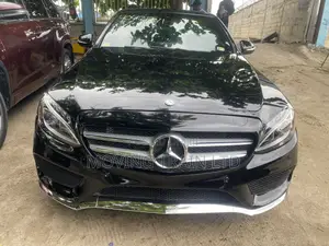 Mercedes-Benz C300 2015 Black