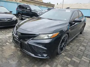 Photo - Toyota Camry 2018 Black