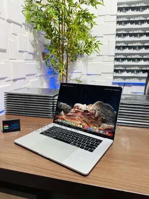 Laptop Apple MacBook Pro 2019 32GB Intel Core i9 SSD 512GB