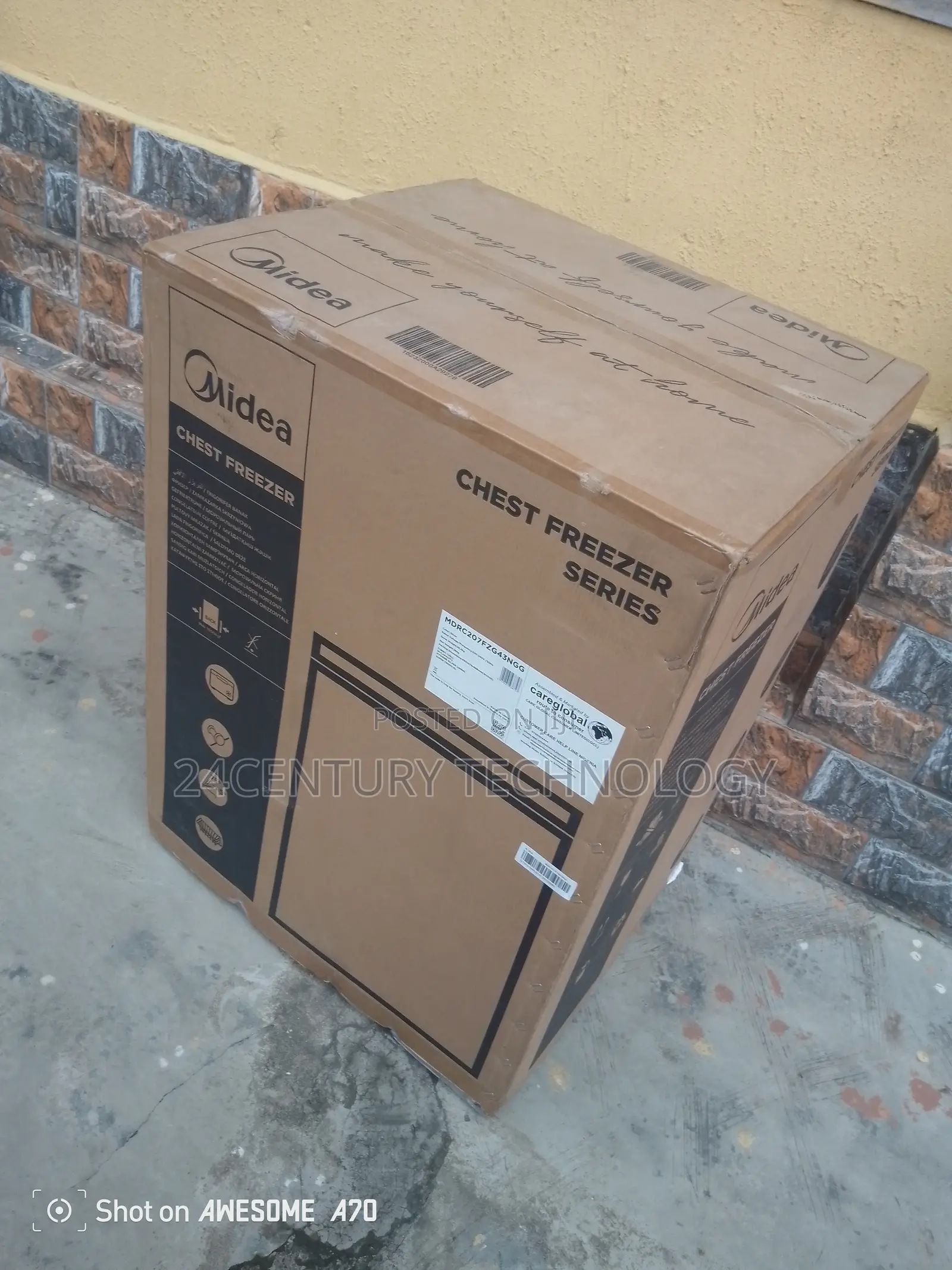 Midea 142 L Freezer W/ Mechanical Dial