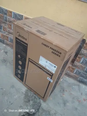 Midea 142 L Freezer W/ Mechanical Dial