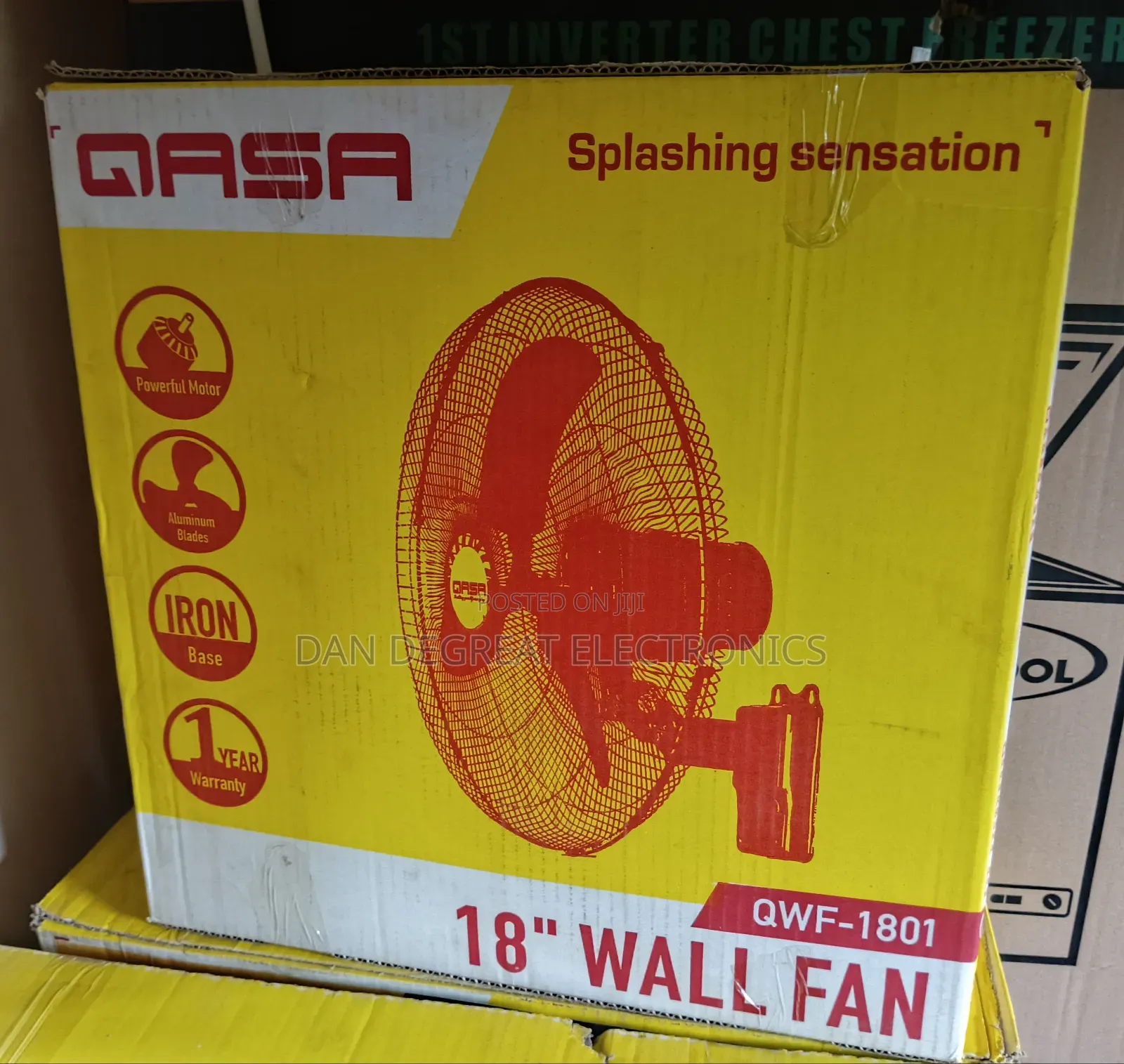 Qasa 18" Wall Mount Fan