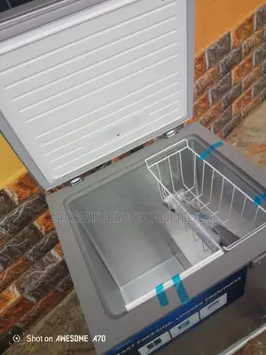 Midea Chest Freezer 142 L Space-Saver