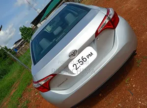 Toyota Corolla 2017 Silver