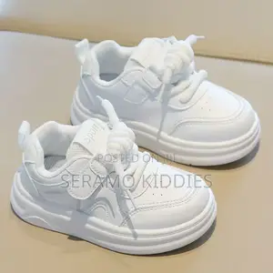 Photo - White Sneakers With Big Lace