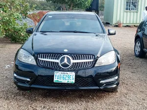 Photo - Mercedes-Benz C300 2008 Black