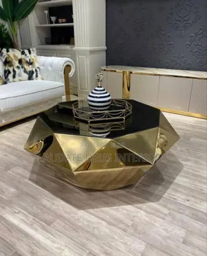 Exquisite Contemporary Centre Table