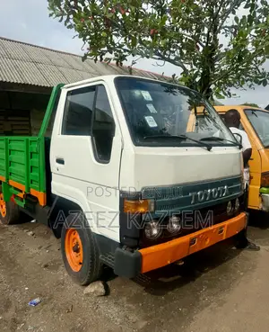 Photo - Toyota Dyna 150 2000 Model Normal Hand