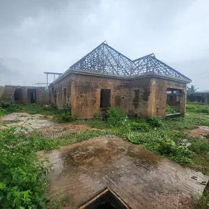 3bdrm Bungalow in Akala Express for sale
